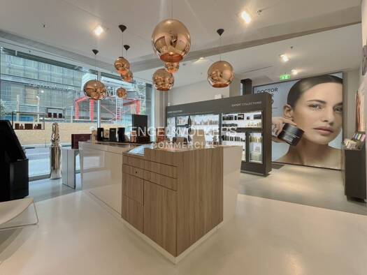 Ladenfläche zur Miete 130 m² Verkaufsfläche teilbar ab 130 m² Mitte Berlin 10117