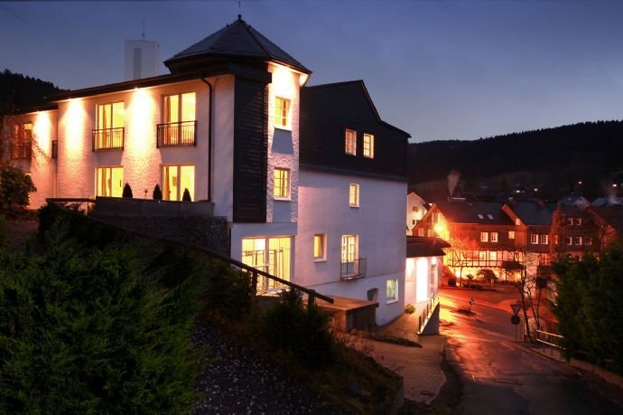 Hotel zum Kauf 1.350.000 € 17 Zimmer 2.286 m²<br/>Grundstück Silbach Winterberg 59955