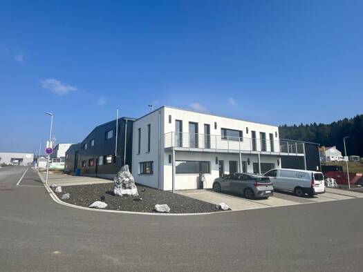 Lagerhalle zur Miete provisionsfrei 2.573 m² Lagerfläche teilbar ab 2.573 m² Lauterhofen Lauterhofen 92283