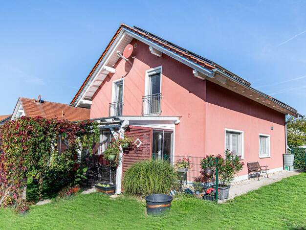 Einfamilienhaus zum Kauf 472.000 € 6 Zimmer 145 m² 723 m² Grundstück Laichstätt Cham 93413