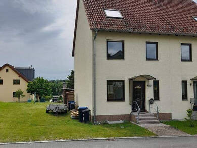Doppelhaushälfte zum Kauf 215.000 € 126 m² 530 m² Grundstück frei ab sofort Bergstraße 5 Neumark Neumark 08496