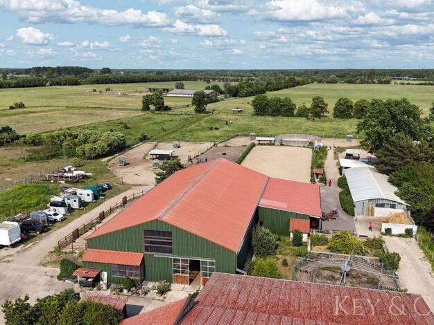 Reiterhof zum Kauf 1.849.999 € 49.000 m² Grundstück Velten 16727