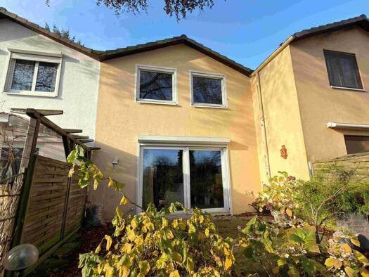 Reihenmittelhaus zum Kauf 309.000 € 4 Zimmer 115 m² 310 m² Grundstück Uetersen 25436