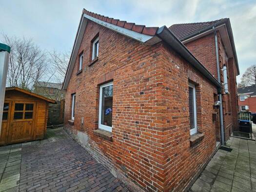 Mehrfamilienhaus zum Kauf 229.000 € 8 Zimmer 195 m² 279 m² Grundstück Weener 26826