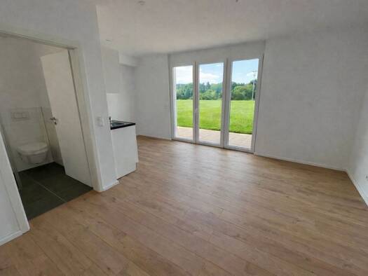 Terrassenwohnung zur Miete 500 € 1 Zimmer 35 m² frei ab 01.05.2026 Schwenningen Villingen-Schwenningen 78054