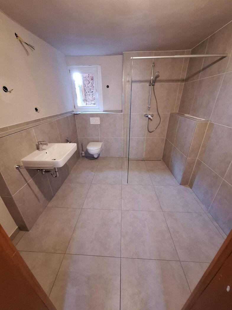 Bauernhaus zur Miete 1.640 € 8 Zimmer 184 m² 397 m² Grundstück Sackgasse 2 Kleestadt Groß-Umstadt 64823