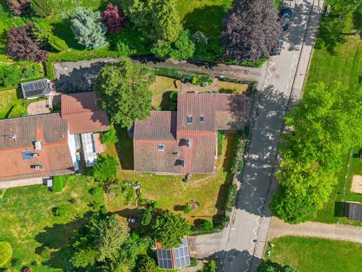 Haus zum Kauf 729.900 € 4 Zimmer 162 m² 1.100 m² Grundstück Waldenbuch 71111