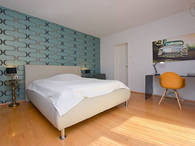 WG-Zimmer zur Miete auf Zeit 650 € 27 m² 1. Geschoss frei ab sofort Böblingen Böblingen 71032