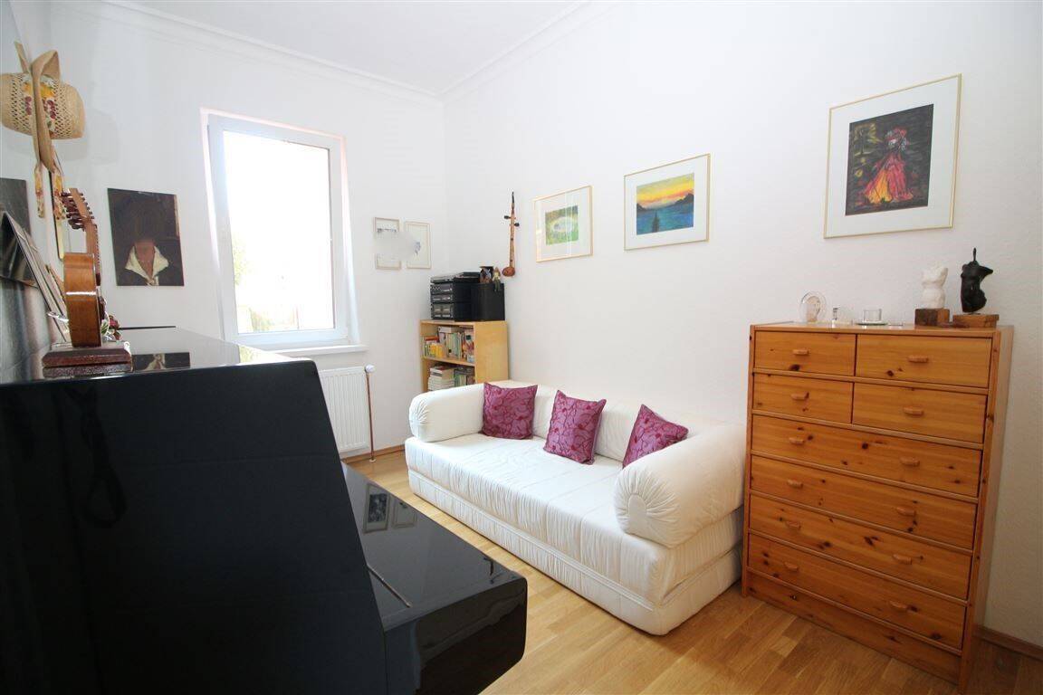 Property thumbnail 8