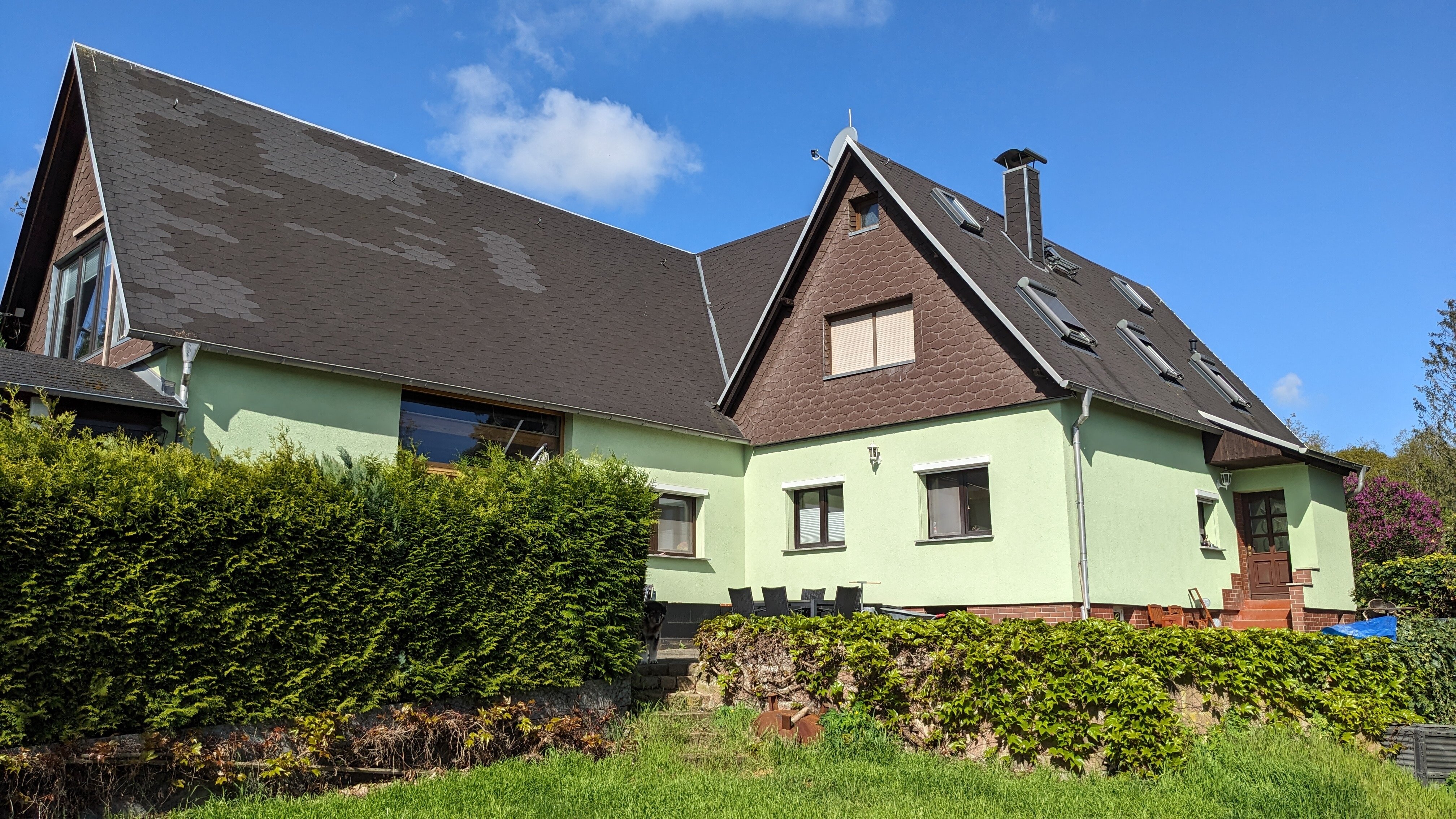 Haus zum Kauf 399.900 € 153 m²<br/>Wohnfläche 1.736 m²<br/>Grundstück ab sofort<br/>Verfügbarkeit Westliche Neustadt Halle (Saale) 06126