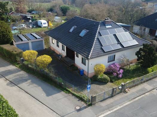 Einfamilienhaus zum Kauf 1.195.000 € 6 Zimmer 188 m² 908 m² Grundstück Oberursel 61440