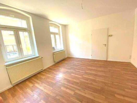 Wohnung zur Miete 200 € 1 Zimmer 33 m² 1. Geschoss Reichenbach Reichenbach 08468