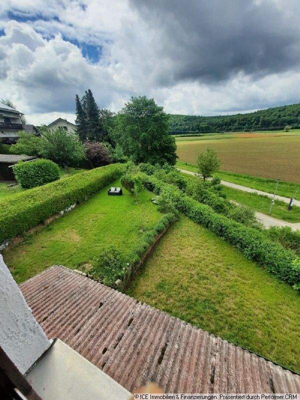 Immobilie in Wellheim - 3 Generationen - Haus mit großen Grundstück und mit Blick auf Felder und Wiesen - Bild 0