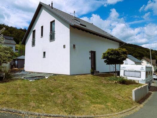 Haus zum Kauf 579.000 € 4 Zimmer 155,9 m² 705 m² Grundstück Eichenbühl 63928