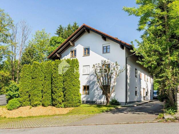 Mehrfamilienhaus zum Kauf 970.000 € 21 Zimmer 456,4 m² 2.150 m² Grundstück Windorf 94575