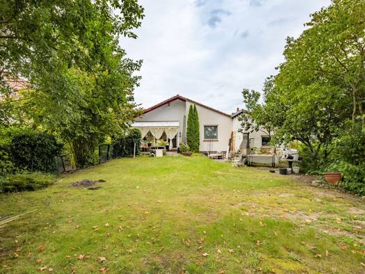 Haus zum Kauf 430.000 € 4 Zimmer 98 m² 720 m² Grundstück Pinneberg 25421