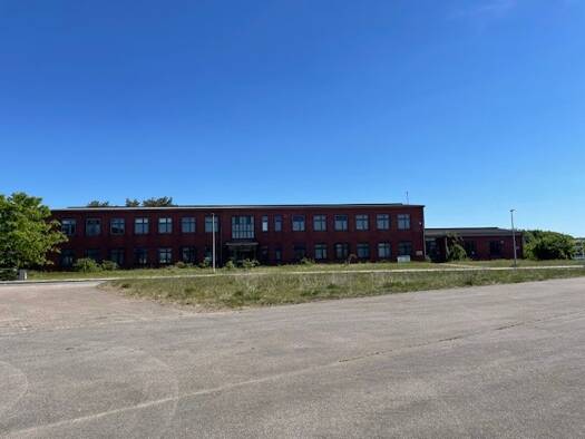 Bürofläche zur Miete provisionsfrei teilbar ab 15 m² Am Rollfeld 4 Eggebek 24852