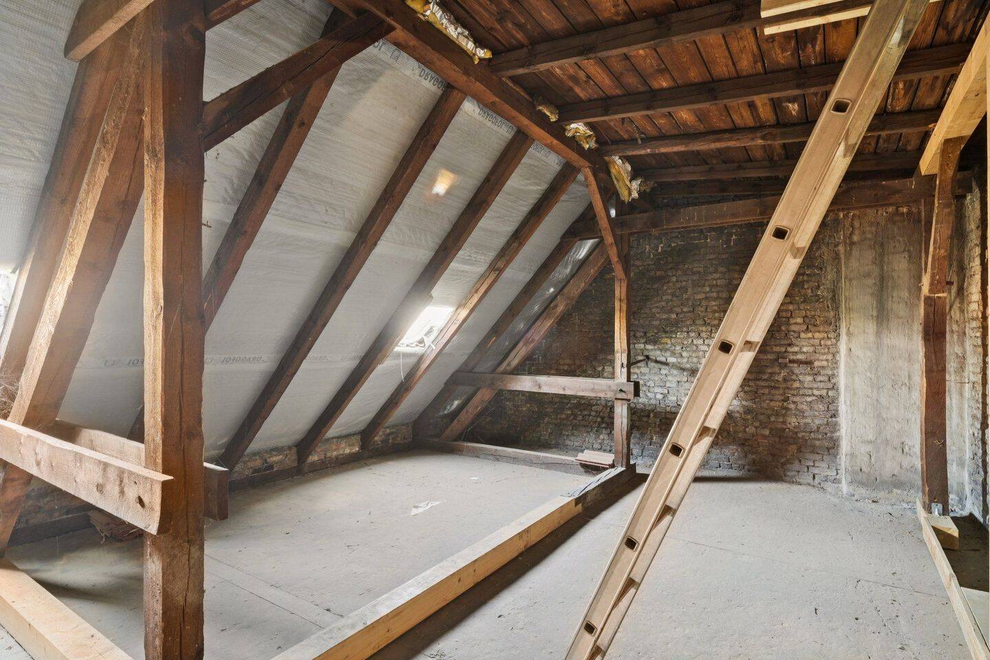 Property thumbnail 2