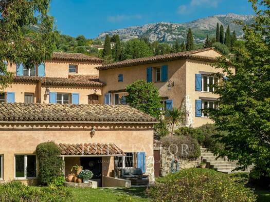 Einfamilienhaus zum Kauf 1.500.000 € 8 Zimmer 250 m² 2.631 m² Grundstück Le Bar-sur-Loup 06620