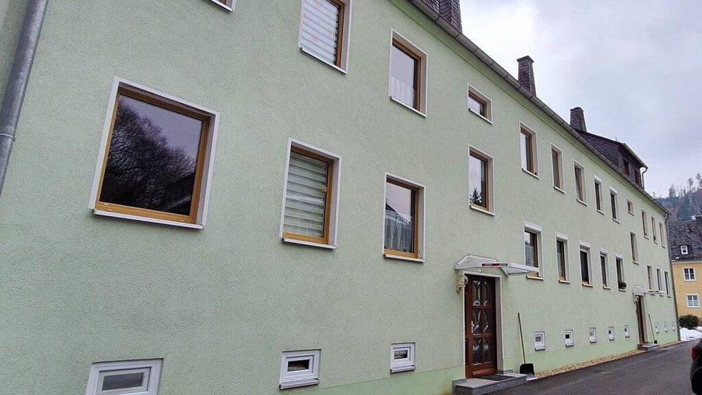 Wohnung zum Kauf 48.000 € 3 Zimmer 61 m² Leutenberg 07338