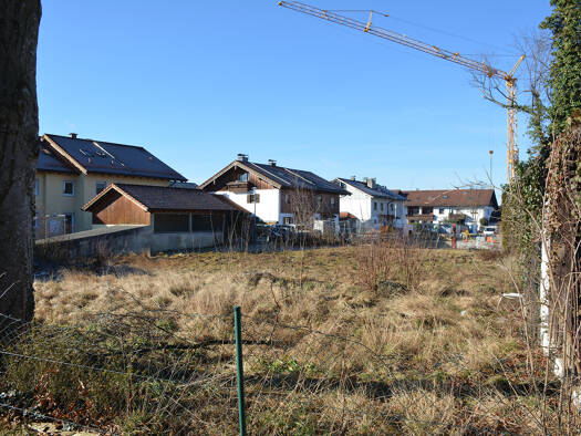 Grundstück zur Miete provisionsfrei 673 € 1.000 m² Grundstück frei ab sofort Freilassing 83395