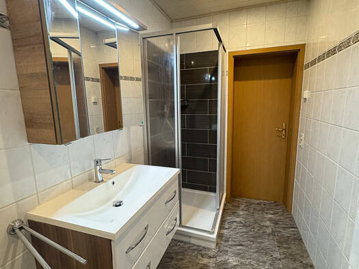 Wohnung zur Miete 498 € 3 Zimmer 82 m² 2. Geschoss Wettinerstraße 47 Aue 08280