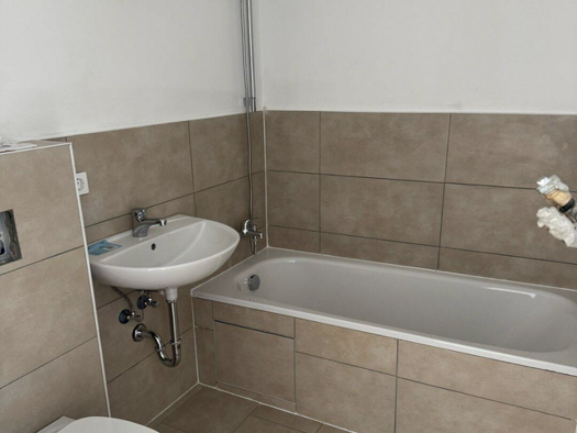 Terrassenwohnung zur Miete 1.200 € 4 Zimmer 100 m² Geschoss -1/2 frei ab sofort Ahlten Lehrte 31275