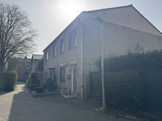 Reihenendhaus zum Kauf 437.000 € 3 Zimmer 89 m² 208 m² Grundstück Garath Düsseldorf / Garath 40595