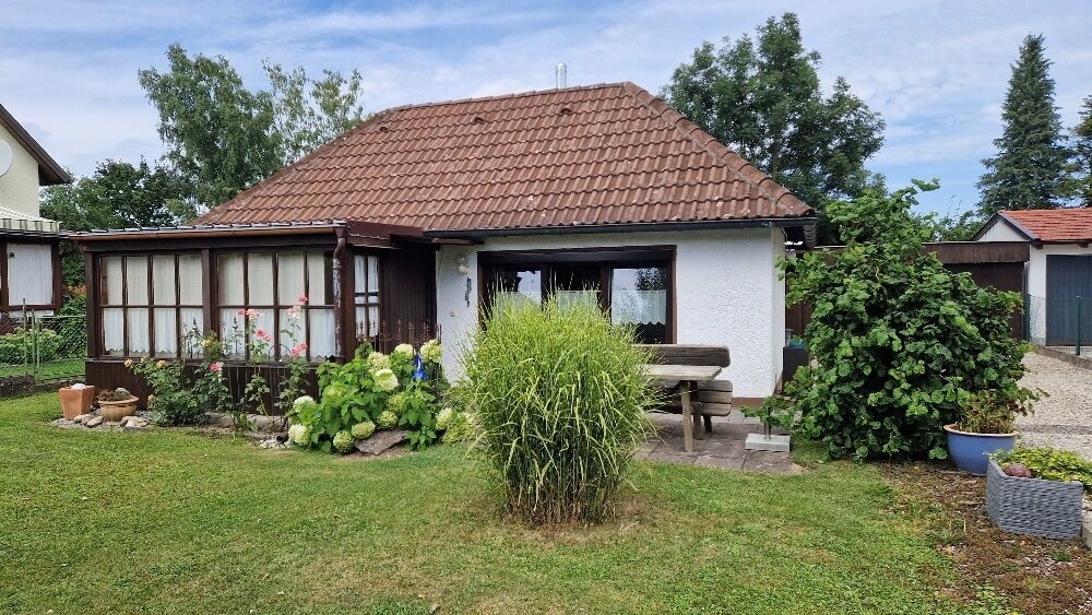 Haus zum Kauf 250.000 € 3 Zimmer 60 m²<br/>Wohnfläche 576 m²<br/>Grundstück Garching Garching an der Alz 84518