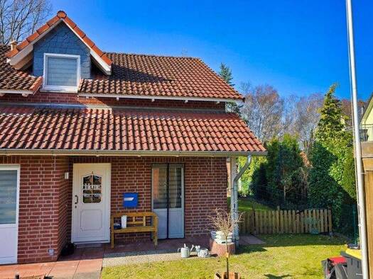 Doppelhaushälfte zum Kauf 275.000 € 4 Zimmer 103,7 m² 426 m² Grundstück Wathlingen 29339