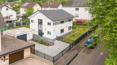 Einfamilienhaus zum Kauf 769.000 € 5 Zimmer 156 m² 678 m² Grundstück Oberbieber Neuwied-Oberbieber 56566