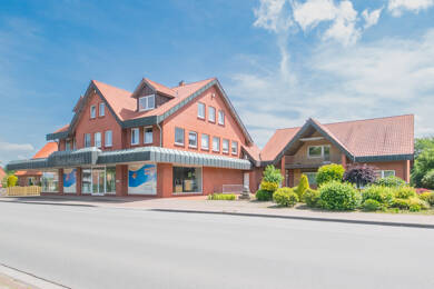 Haus zum Kauf 699.000 € 14 Zimmer 596 m² 2.207 m² Grundstück Altenoythe Friesoythe / Altenoythe 26169