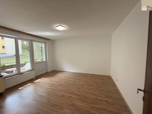 Studio zur Miete 588 € 1 Zimmer 39 m² 1. Geschoss Weilburgplatz Baden 2500