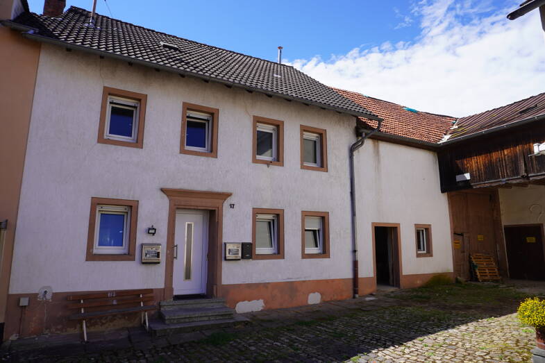 Haus zum Kauf 89.000 € 3 Zimmer 140 m² 689 m² Grundstück Dudeldorf 54647