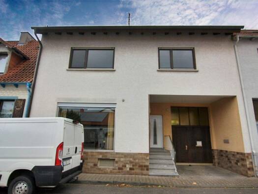 Reihenmittelhaus zum Kauf 568.000 € 8 Zimmer 239,6 m² 316 m² Grundstück frei ab sofort Walldorf 69190