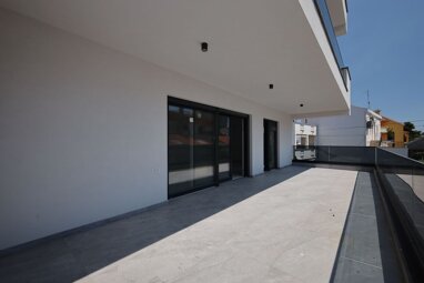 Wohnung zum Kauf 658.710 € 4 Zimmer 138 m² 1. Geschoss Vodice center