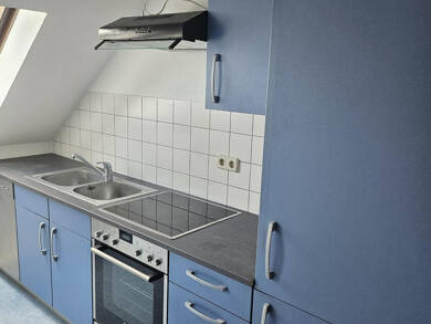 Wohnung zur Miete 290 € 1 Zimmer 52,4 m² Dachgeschoss frei ab sofort Gutenbergstraße 21 Marienthal Zwickau 08060