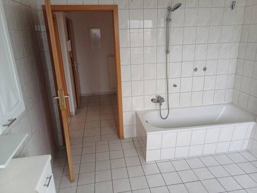 Wohnung zur Miete 685 € 1 Zimmer 84 m² Geschoss 1/2 frei ab sofort Eschede 29348