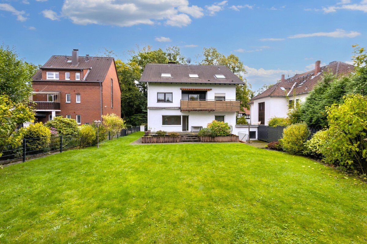 Mehrfamilienhaus zum Kauf als Kapitalanlage geeignet 645.000 € 8 Zimmer 215 m²<br/>Wohnfläche 761 m²<br/>Grundstück Opladen Leverkusen / Opladen 51379