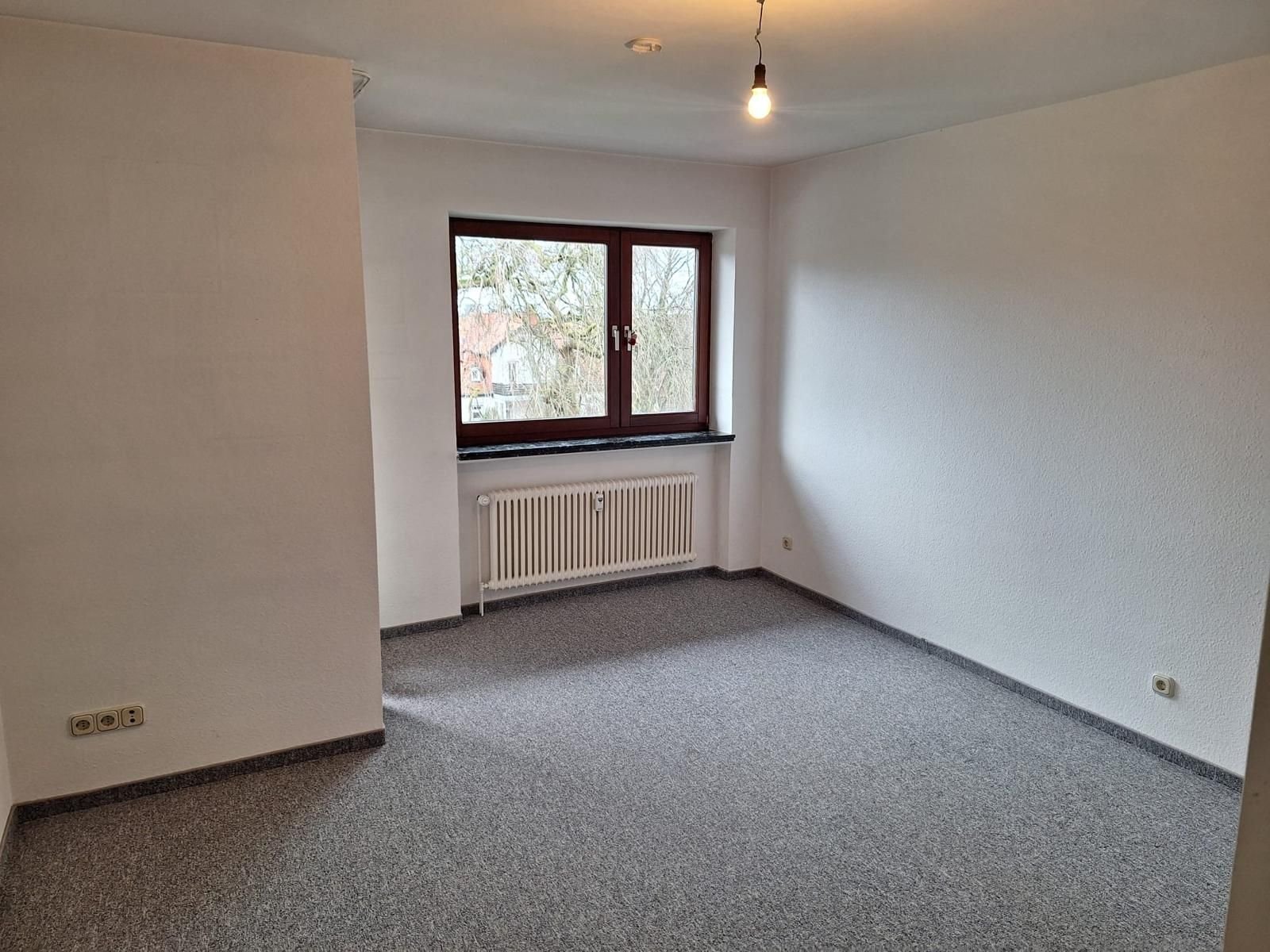 Wohnung zum Kauf provisionsfrei 82.500 € 2 Zimmer 50 m²<br/>Wohnfläche 1.<br/>Geschoss ab sofort<br/>Verfügbarkeit Bergdorfstrasse Rammelsberg Goslar 38640