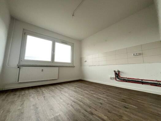 Wohnung zur Miete 300 € 2 Zimmer 56,3 m² 4. Geschoss Dr.-Salvador-Allende-Straße 256 Kappel Chemnitz 09119