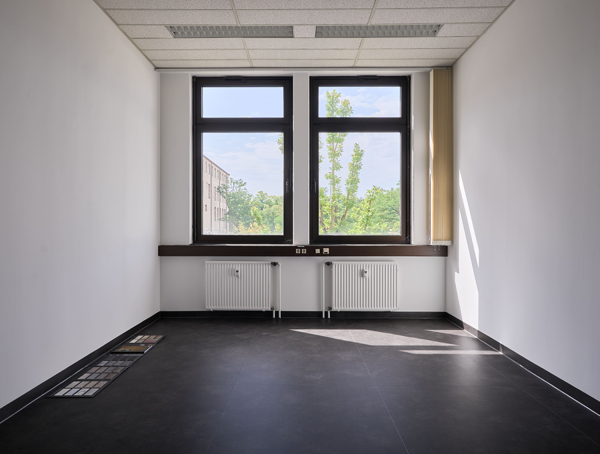 Bürofläche zur Miete 8,37 € 651,4 m²<br/>Bürofläche Katzwanger Straße 150 Gibitzenhof Nürnberg 90461