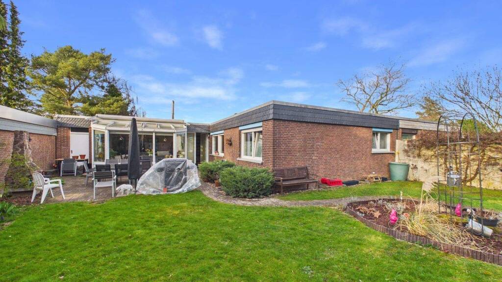 Bungalow zum Kauf 425.000 € 3,5 Zimmer 129 m² 508 m² Grundstück Unna 59423