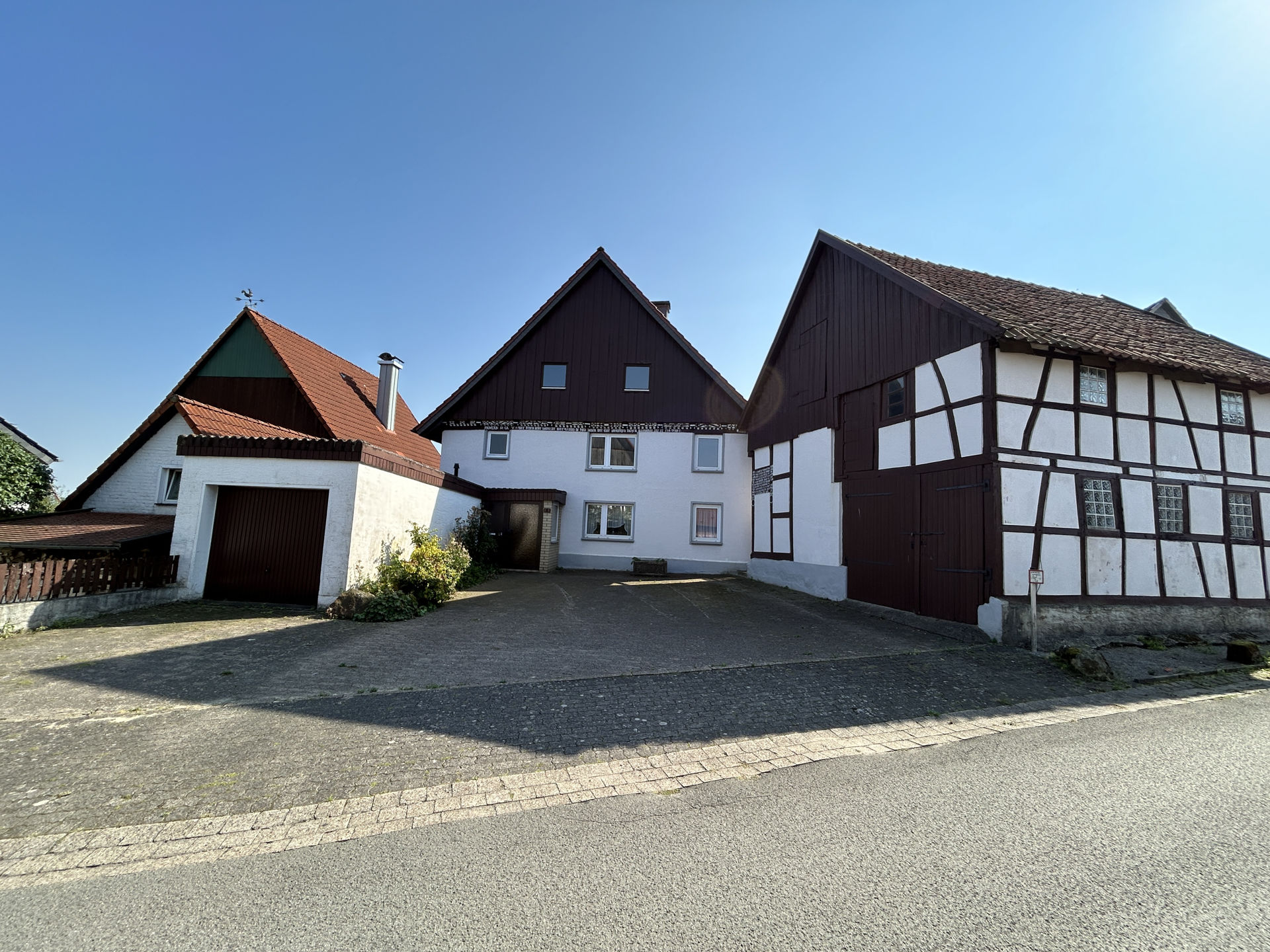 Einfamilienhaus zum Kauf 119.000 € 7 Zimmer 180 m²<br/>Wohnfläche 949 m²<br/>Grundstück Herrentrup Blomberg 32825