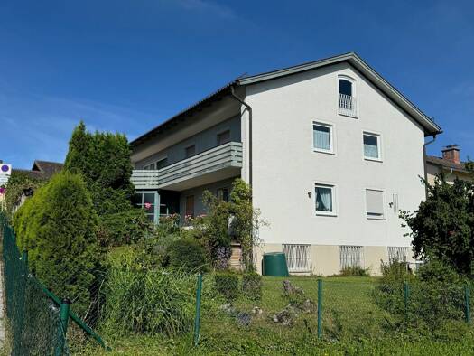 Haus zum Kauf 885.000 € 8 Zimmer 259 m² 710 m² Grundstück frei ab sofort Traunstein Traunstein 83278