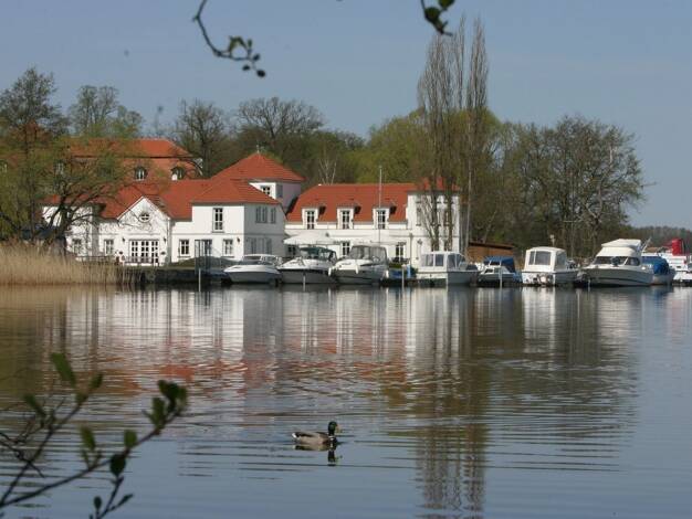 Gastronomie/Hotel zum Kauf 1.790.000 € 1.016 m² Gastrofläche 1.231 m² Grundstück Wustrau 16818