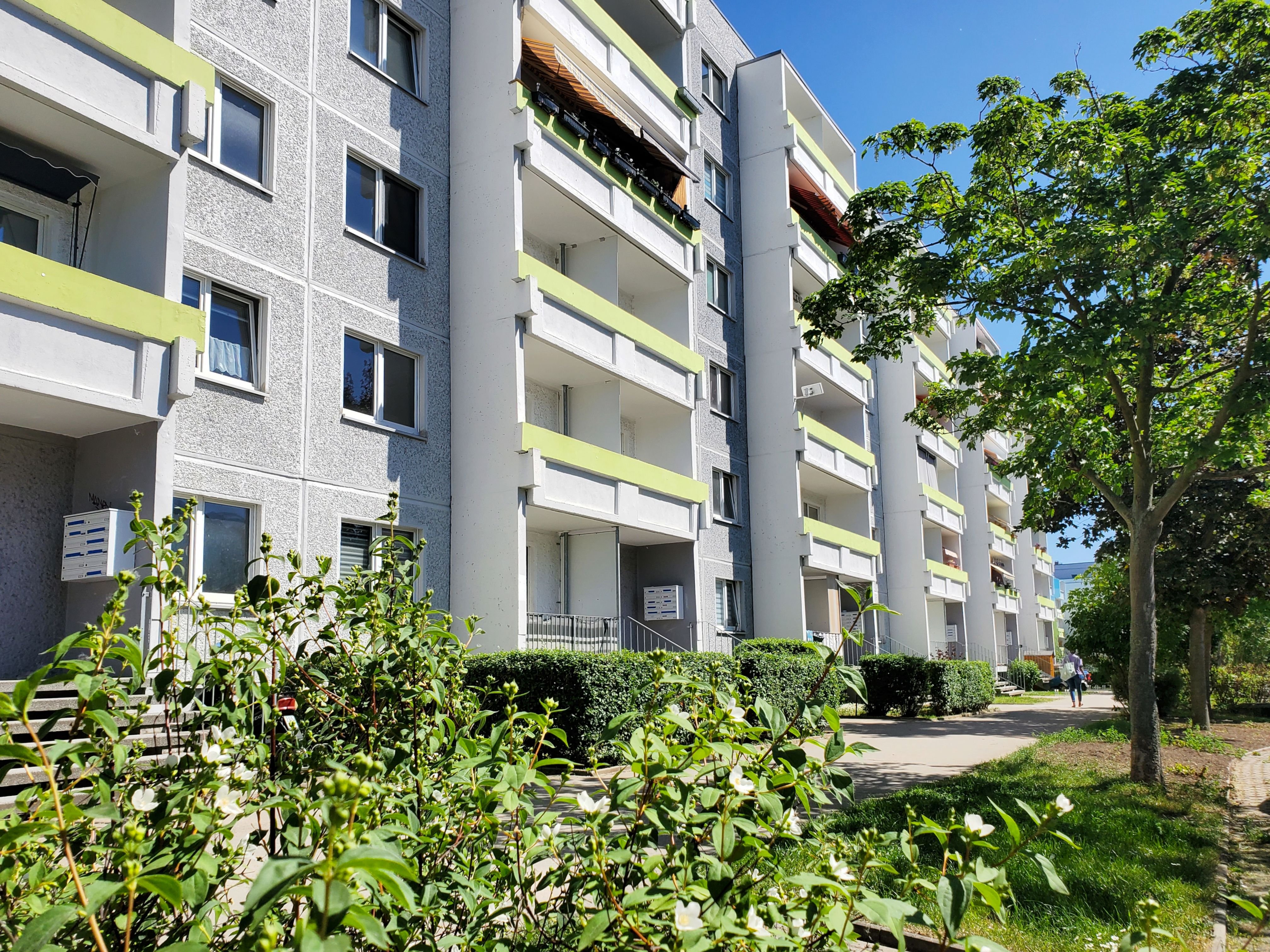 Wohnung zur Miete 335,73 € 3 Zimmer 57 m²<br/>Wohnfläche 1.<br/>Geschoss ab sofort<br/>Verfügbarkeit Weißenfelser Straße 29 Silberhöhe Halle (Saale) 06132