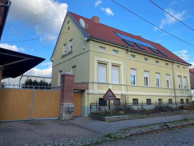 Mehrfamilienhaus zum Kauf provisionsfrei 290.000 € 9 Zimmer 260 m² 3.290 m² Grundstück Gramsdorf Nienburg Saale OT Gramsdorf 06429