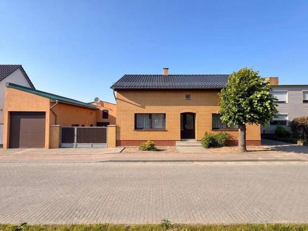 Einfamilienhaus zum Kauf provisionsfrei 428.000 € 7 Zimmer 182 m² 1.688 m² Grundstück Alte Handelsstraße 13 Golzow Chorin 16230