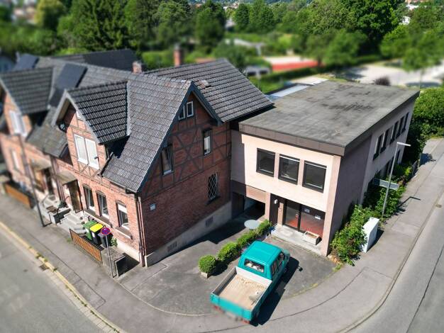 Wohnung zum Kauf 195.000 € 8 Zimmer 278 m² Coburg 96450
